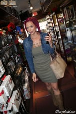 Anna Bell Peaks - Anna Bell Peaks - Glory Hole | Picture (3)