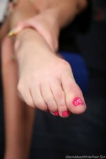 Kaylee Hilton - Kaylee Hilton - Black Meat White Feet | Picture (7)