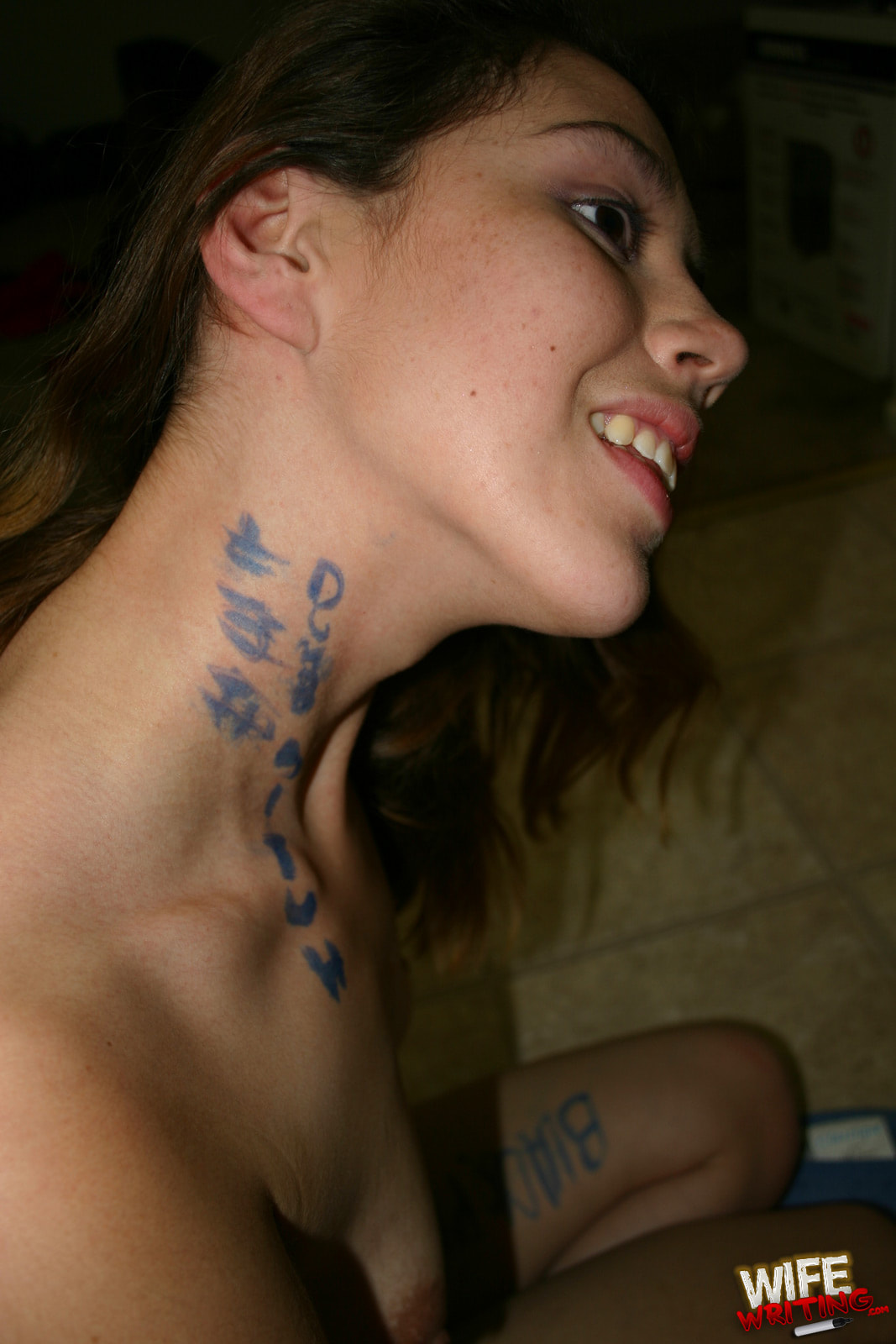 Billie Morrison - Esposa escribiendo