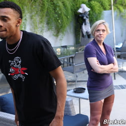 Dee Williams - Blacks On Cougars - Scene 2