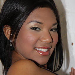 Emy Reyes - Cum Bang