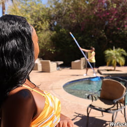 Mocha Menage - Follamos con chicas negras - Escena 2