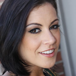 Vanessa Traviesa - Agujero de Gloria